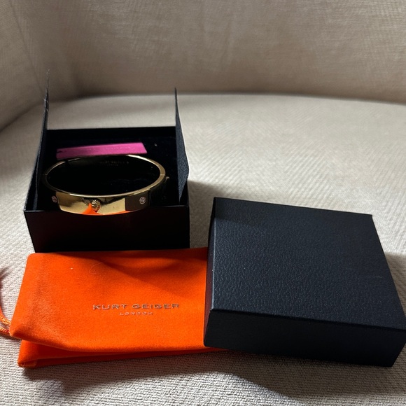 Kurt Geiger Gold-Tone Bangle Bracelet with Crystal Accents - Picture 11 of 11